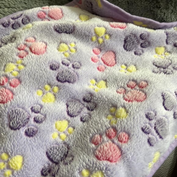 Other - Tatuo 4 Pcs Dog Blanket for Pet Puppy Teething Toys Paw Print Fleece Blanket